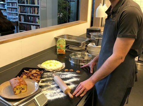 Tobias, ‘meesterbakker’ in de Kansenfabriek